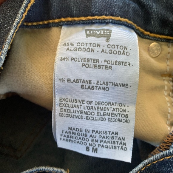 Like new Levi’s 512 slimming boot cut - Picture 7 of 8